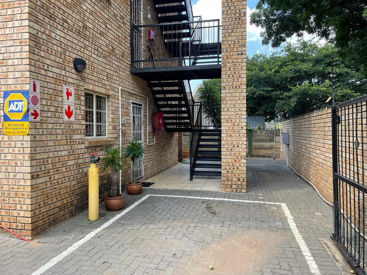 2 Bedroom Property for Sale in Rustenburg Central North West